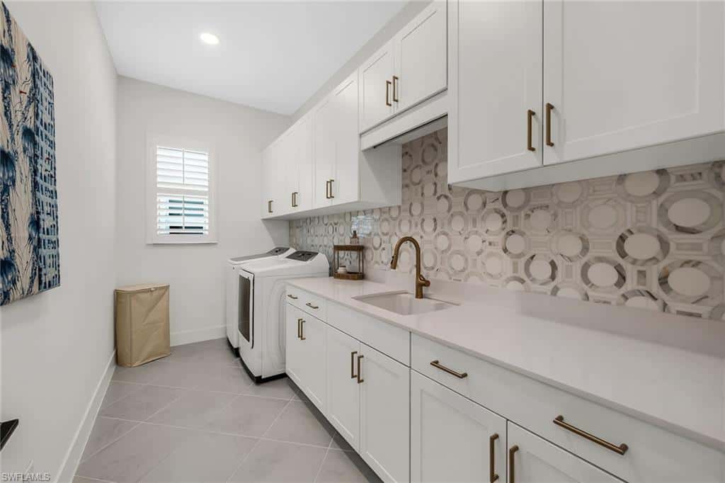 9182 Wisteria Way, Naples, photo 25