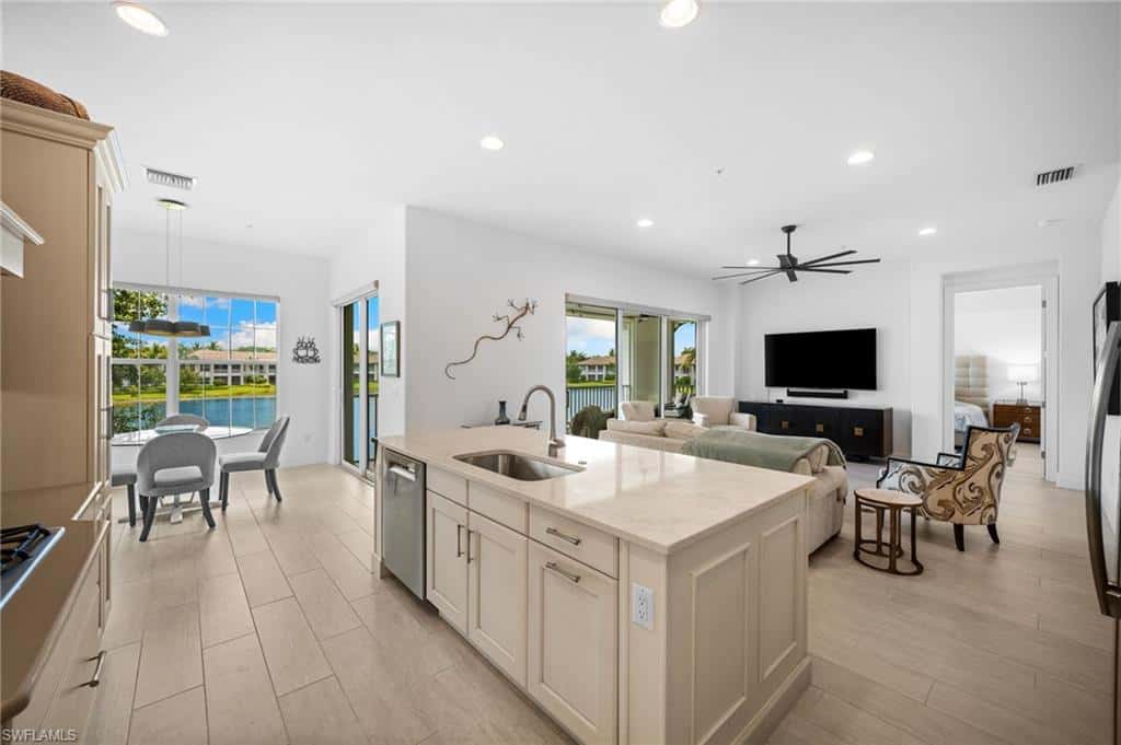 8062 Signature Club Cir #201, Naples, photo 13