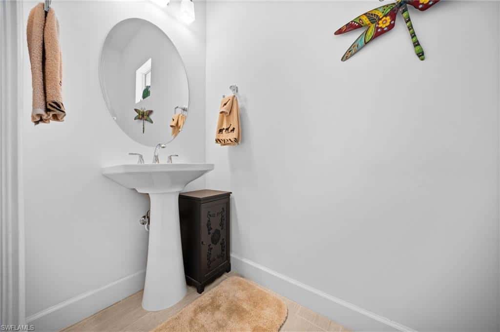 8062 Signature Club Cir #201, Naples, photo 37