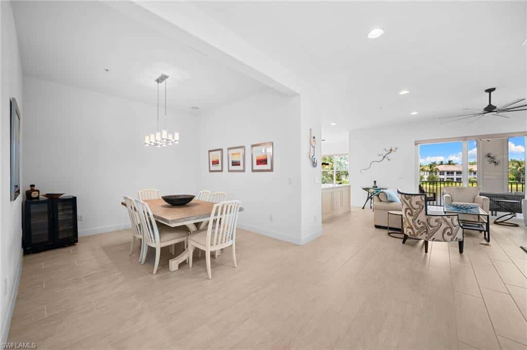 8062 Signature Club Cir #201, Naples, photo 21