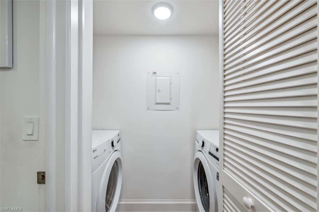37 High Point Cir #208, Naples, photo 14