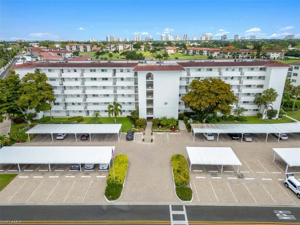 37 High Point Cir #208, Naples, photo 19