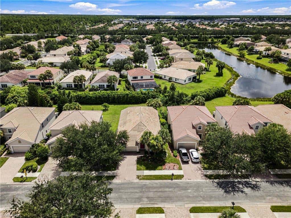 2022 Fairmont Ln, Naples, photo 35