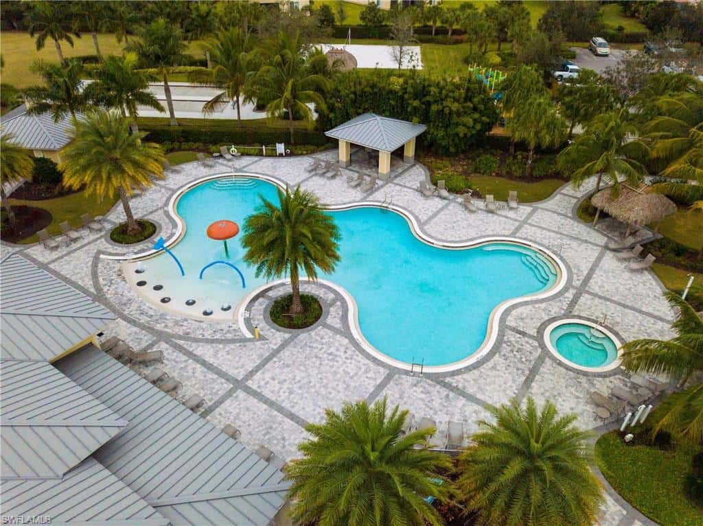 2022 Fairmont Ln, Naples, photo 39