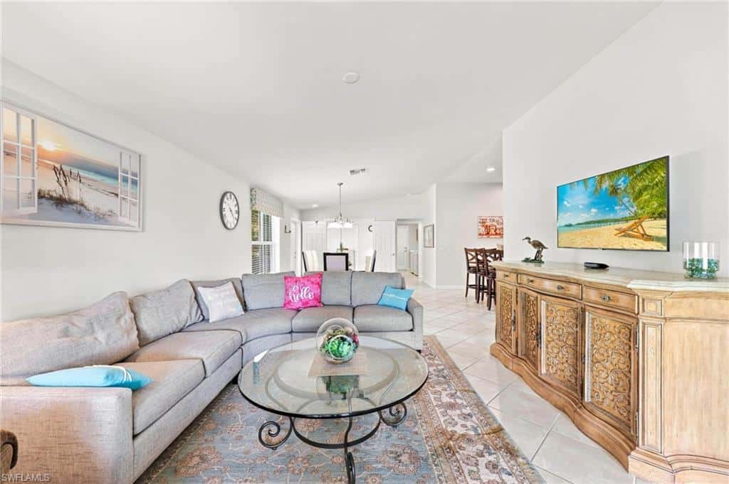8664 Genova Ct, Naples, photo 6