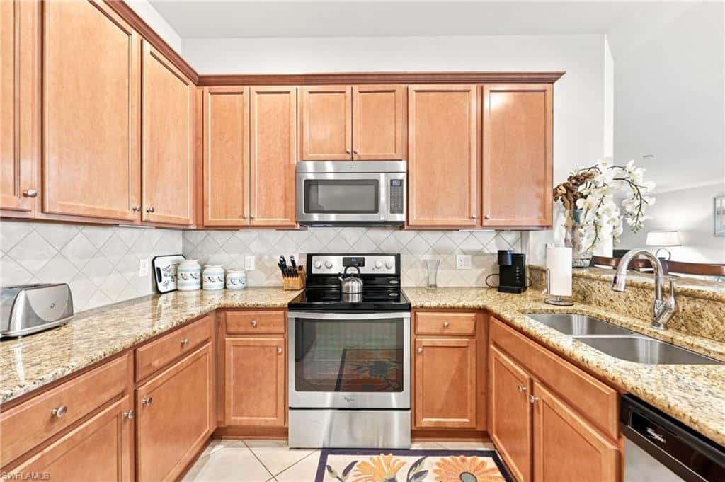 8664 Genova Ct, Naples, photo 13