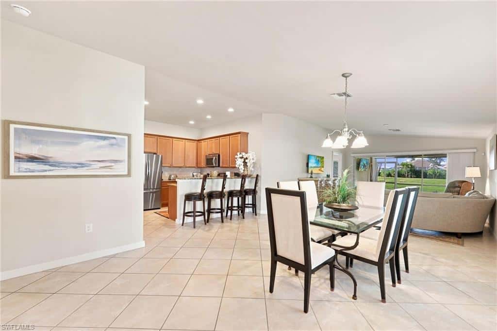8664 Genova Ct, Naples, photo 9