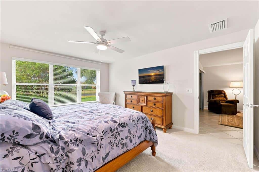 8664 Genova Ct, Naples, photo 18
