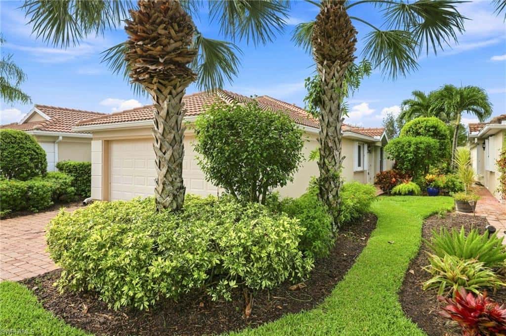 8664 Genova Ct, Naples, photo 31