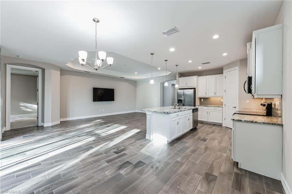 16246 Aberdeen Way, Naples, photo 5