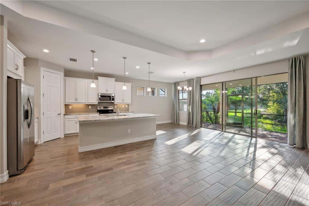 16246 Aberdeen Way, Naples, photo 9
