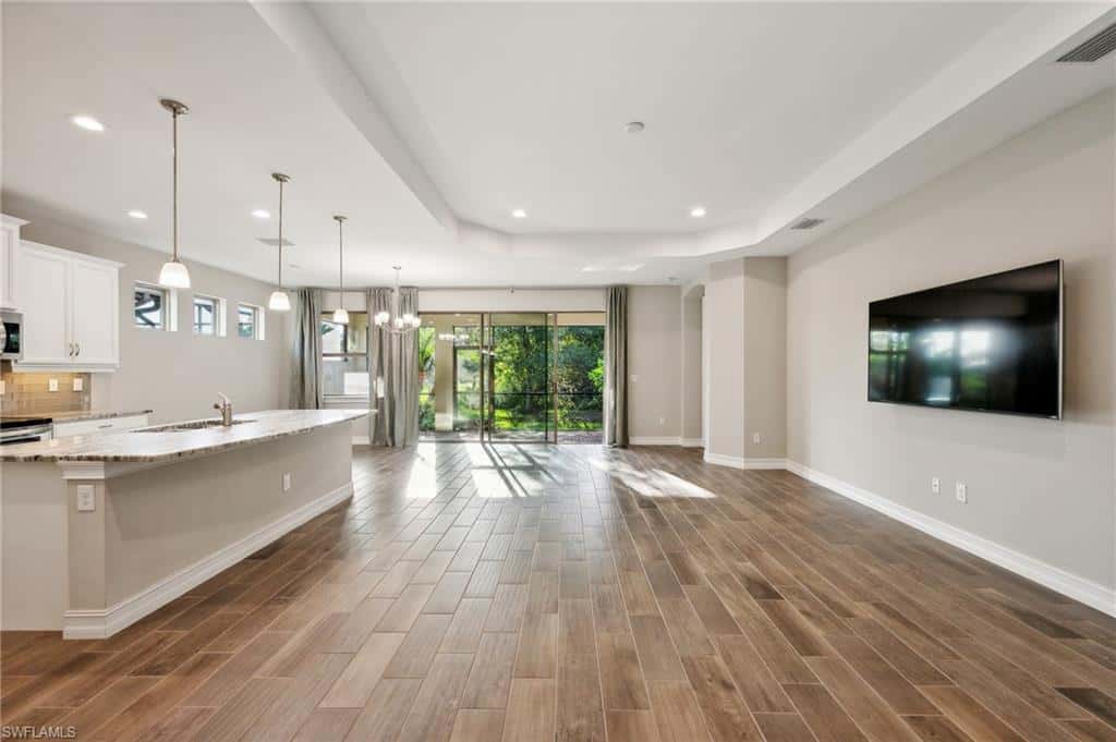 16246 Aberdeen Way, Naples, photo 4