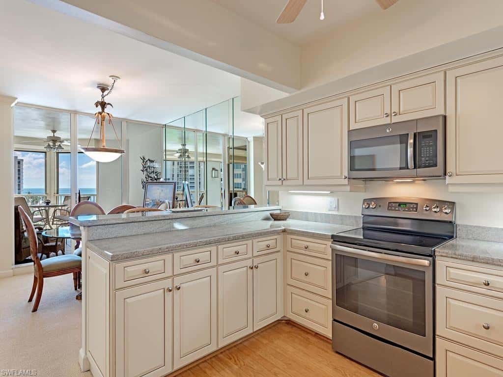 4051 Gulf Shore Blvd #805, Naples, photo 6
