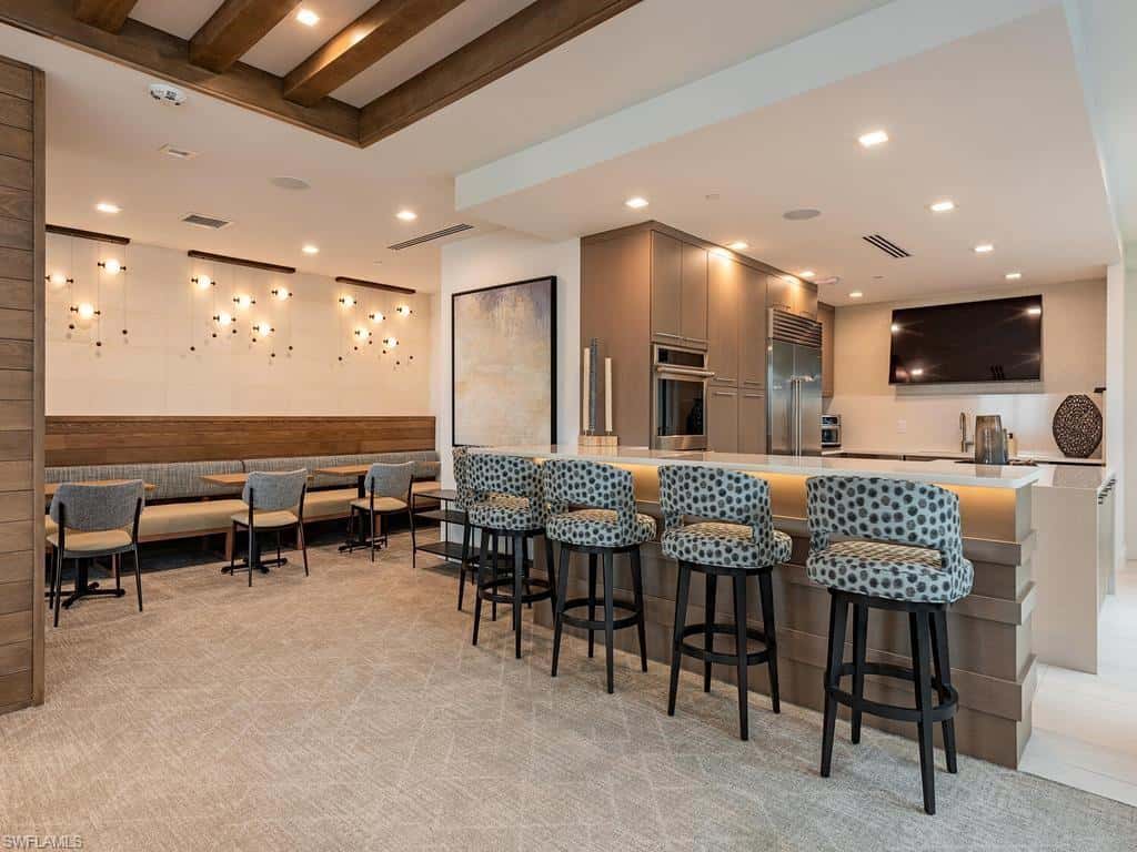 4051 Gulf Shore Blvd #805, Naples, photo 25