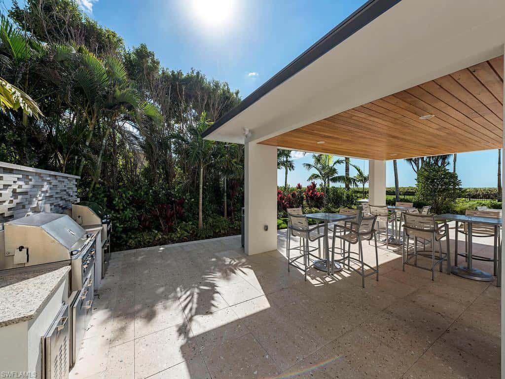 4051 Gulf Shore Blvd #805, Naples, photo 21