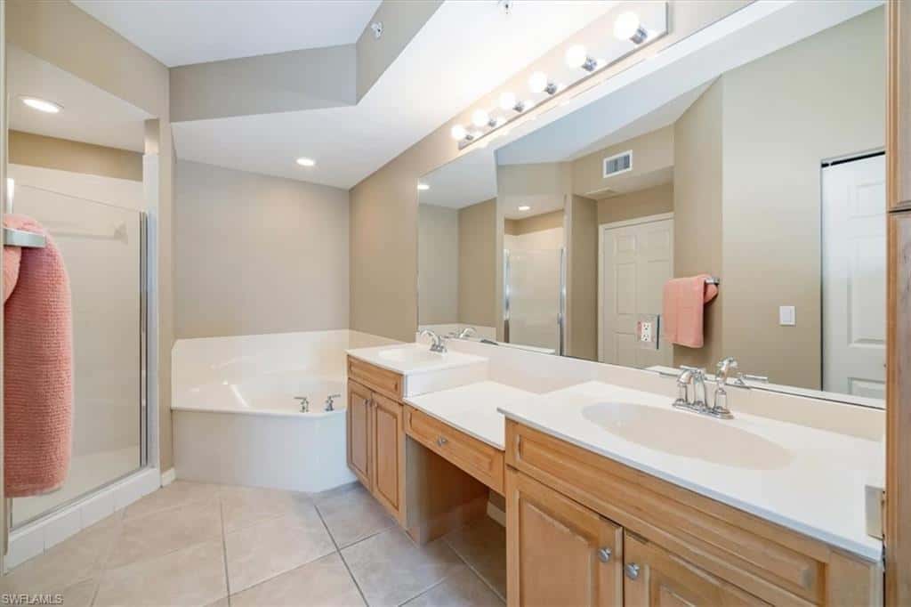 451 Bayfront Pl #5207, Naples, photo 10