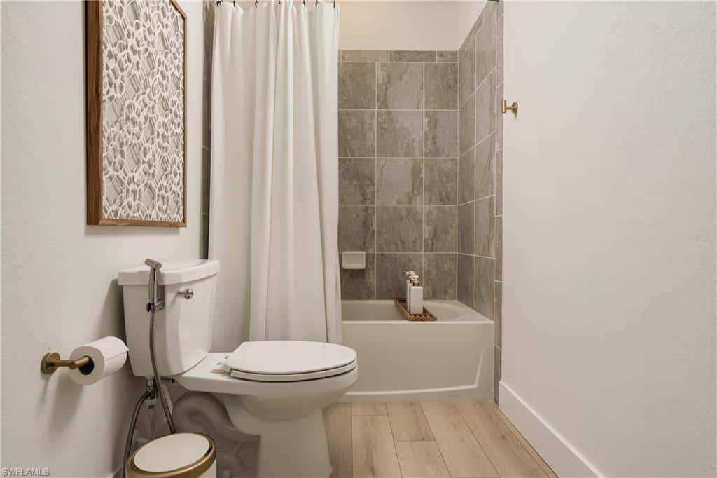 2109 Clementine St, Naples, photo 17