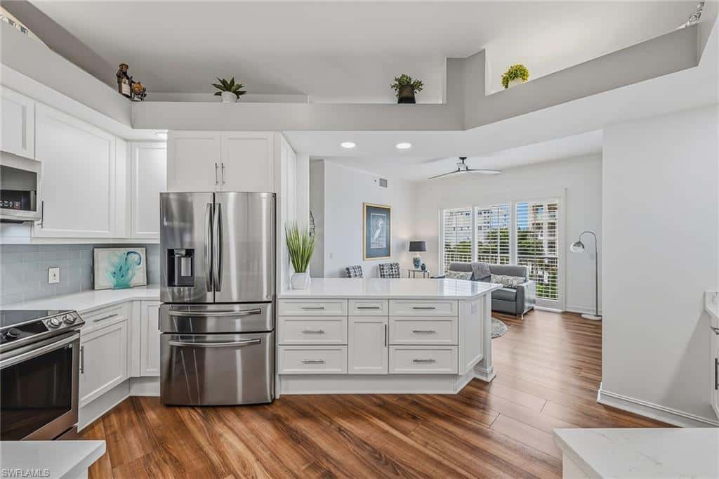 9566 Gulf Shore Dr #201, Naples, photo 6