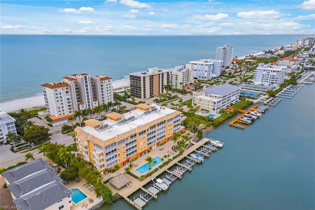 9566 Gulf Shore Dr #201, Naples, photo 32