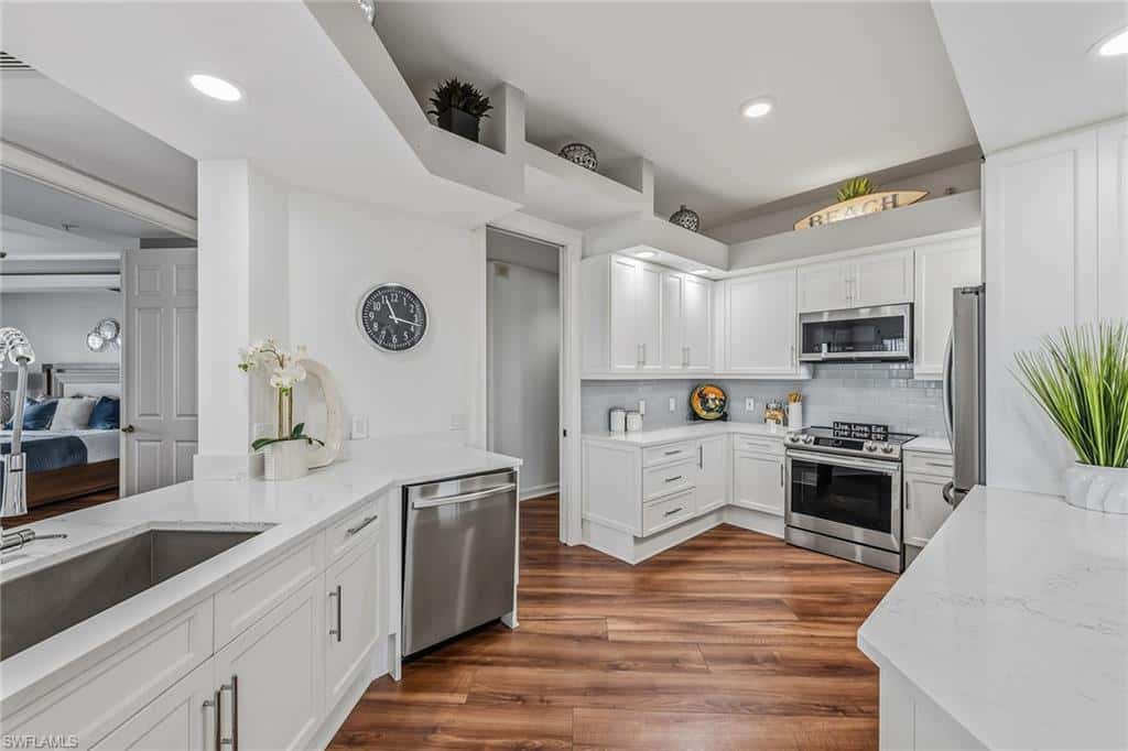 9566 Gulf Shore Dr #201, Naples, photo 5