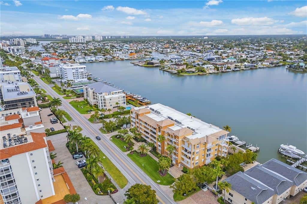 9566 Gulf Shore Dr #201, Naples, photo 30