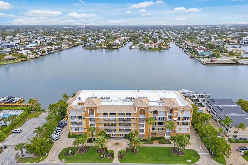 9566 Gulf Shore Dr #201, Naples, photo 29