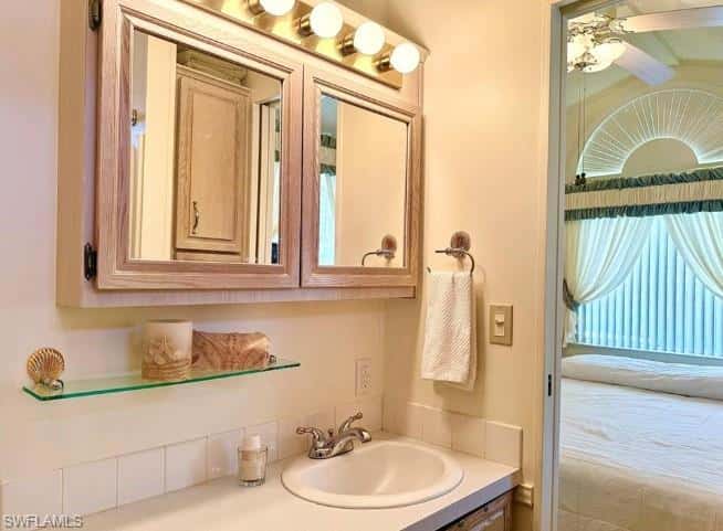 427 Vanda Sanctuary #427, Naples, photo 29