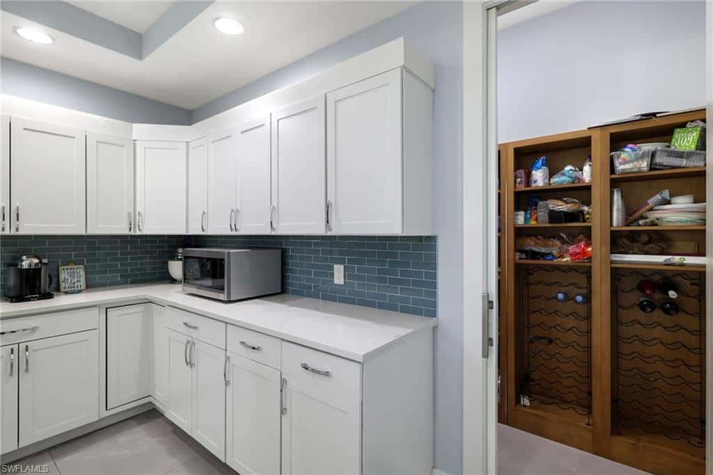 1252 Biltmore Dr, Fort Myers, photo 9