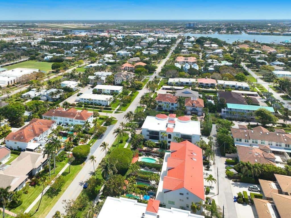 430 10th Ave #305, Naples, photo 32