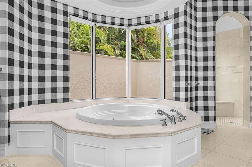 15800 Glenisle Way, Fort Myers, photo 27