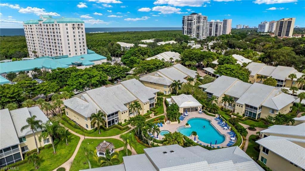 5817 Glencove Dr #405, Naples, photo 7