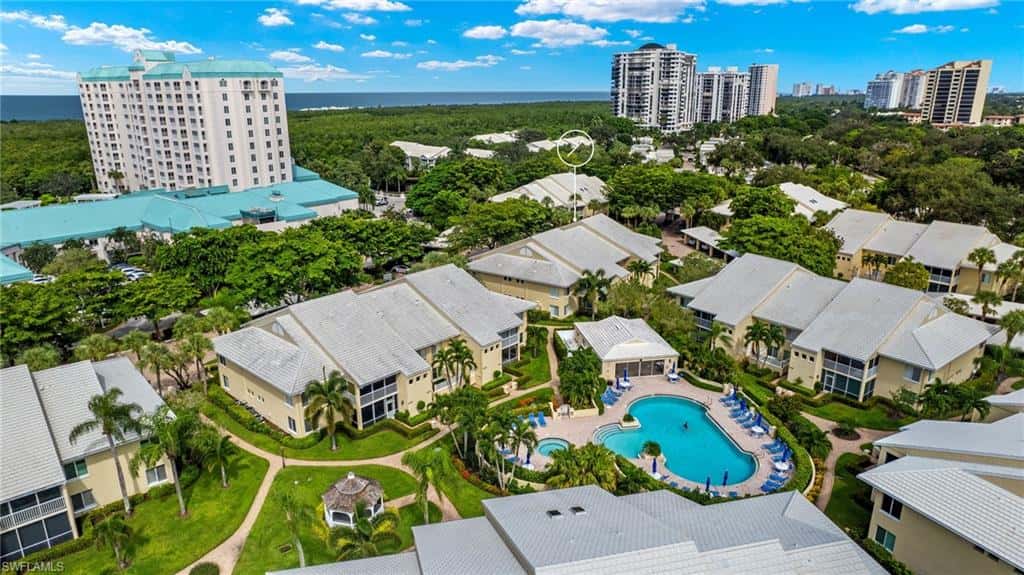 5817 Glencove Dr #405, Naples, photo 8