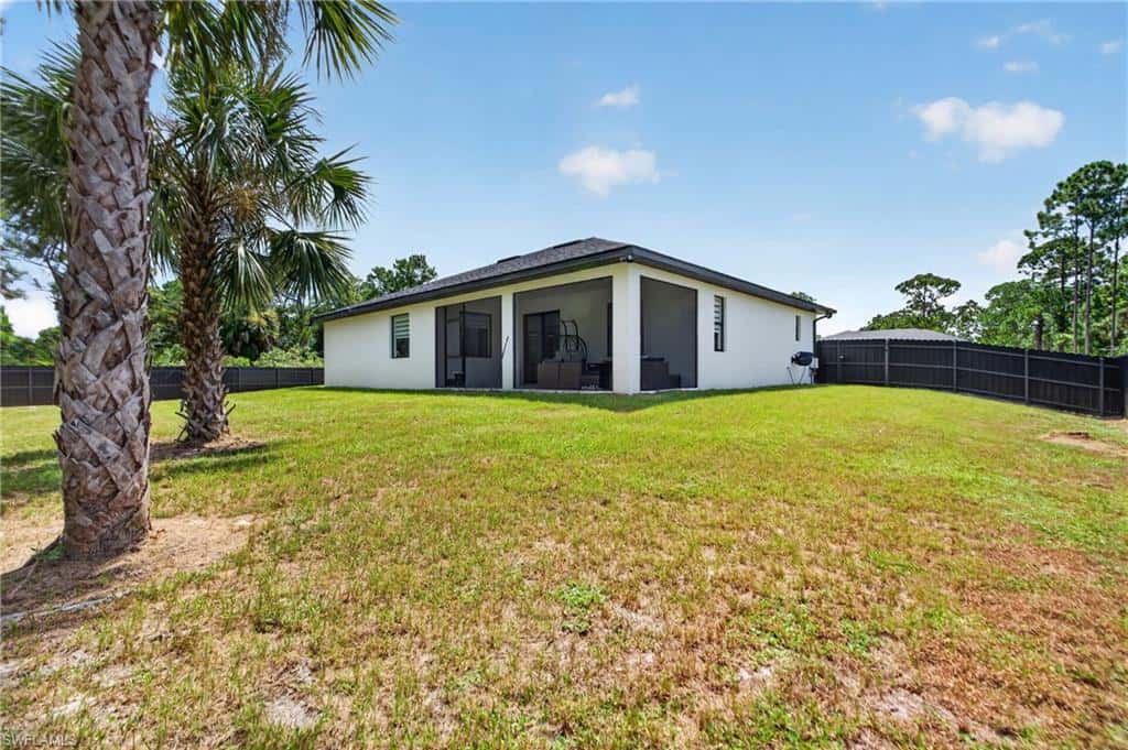414 Highland Ave, Lehigh Acres, photo 22