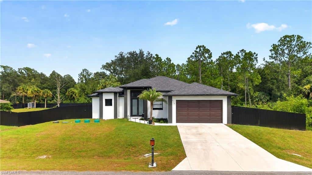 414 Highland Ave, Lehigh Acres, photo 25