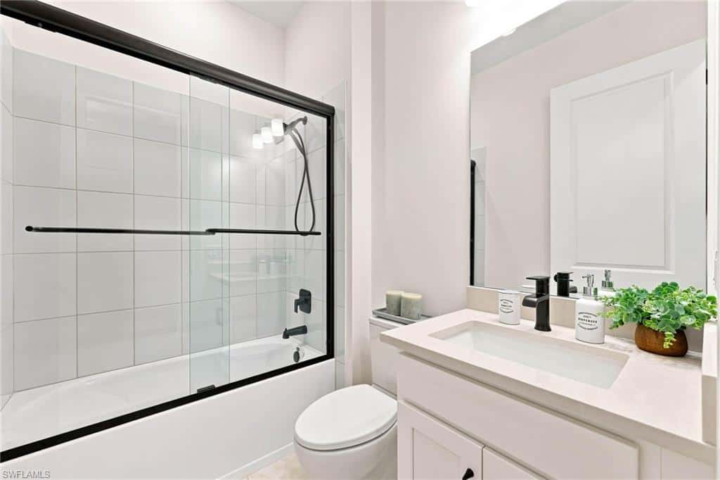 15633 Triesta Ln, Naples, photo 32