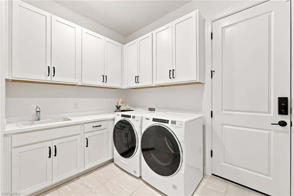 15633 Triesta Ln, Naples, photo 37