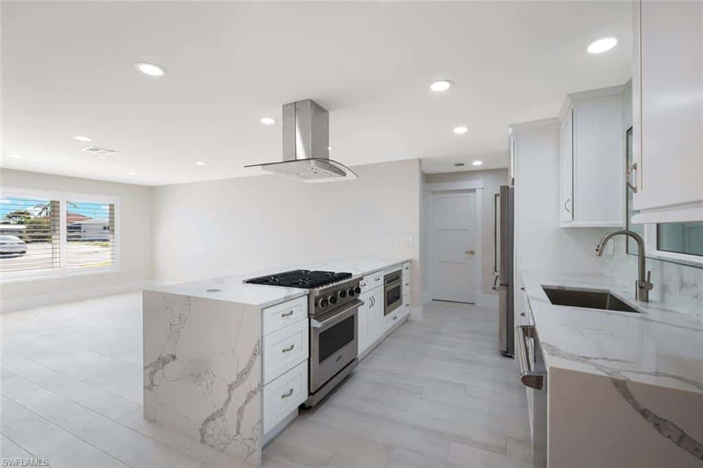 22 Palmview Blvd, Fort Myers Beach, photo 9