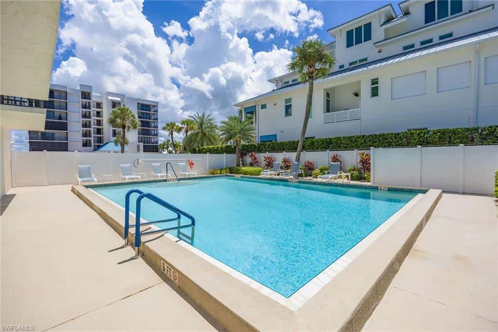 10475 Gulf Shore Dr #114, Naples, photo 39