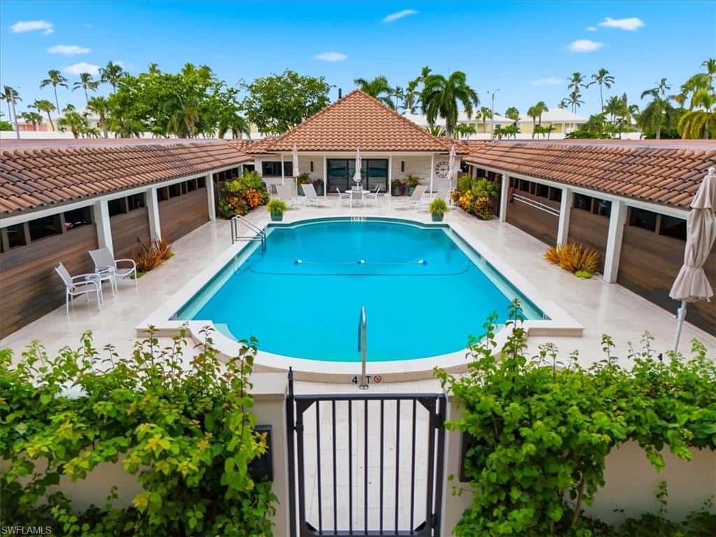 2600 Gulf Shore Blvd #42, Naples, photo 22