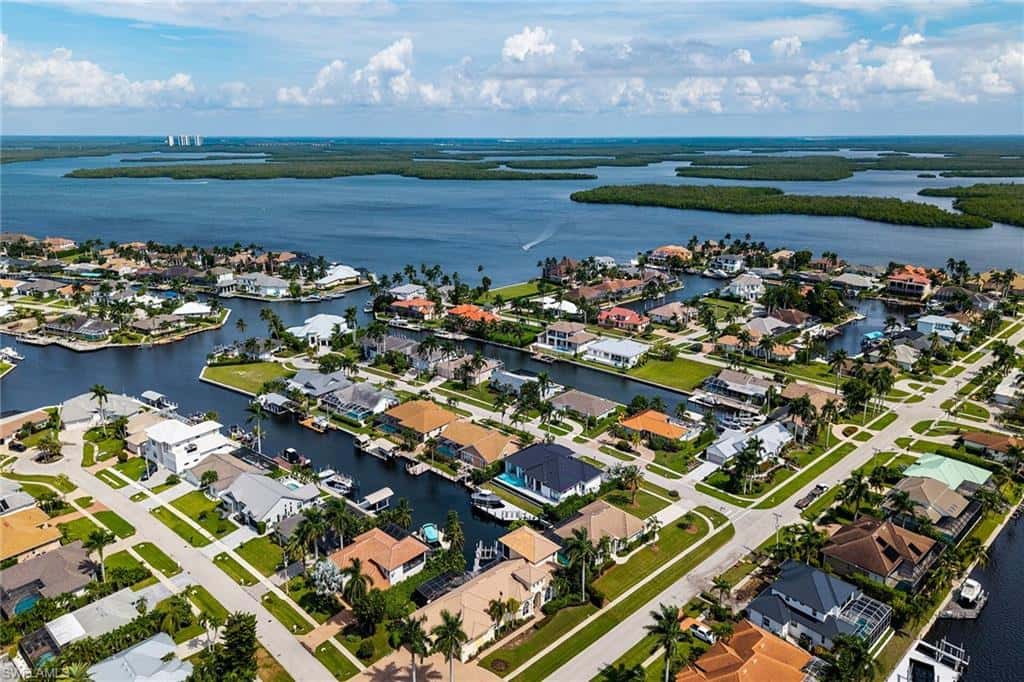 200 Windbrook Ct, Marco Island, photo 48