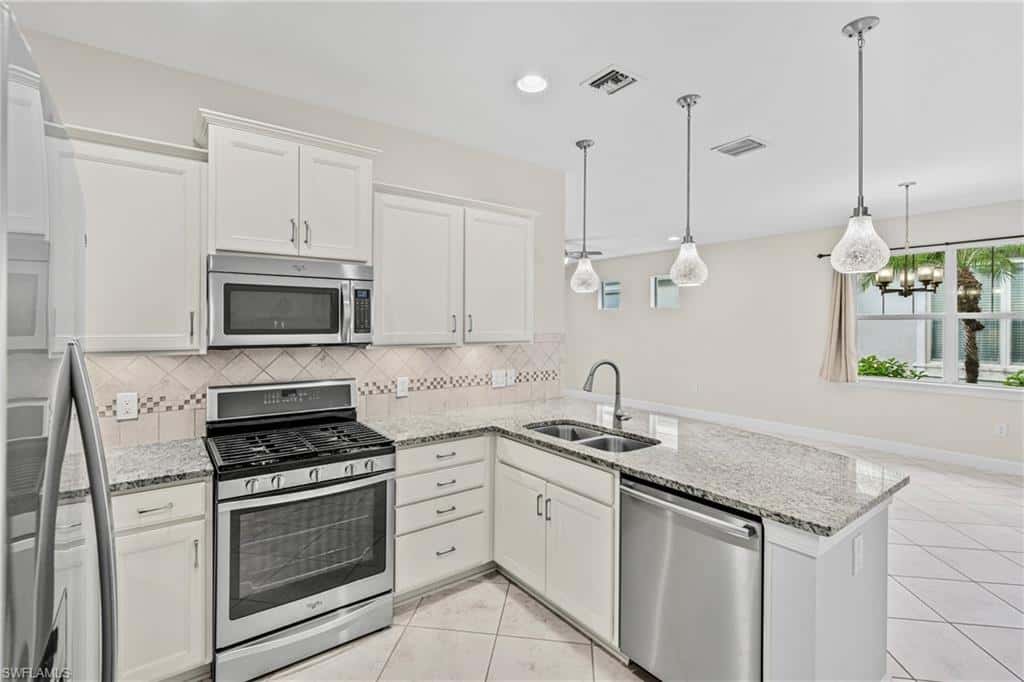 10657 Jackson Square Dr, Estero, photo 6