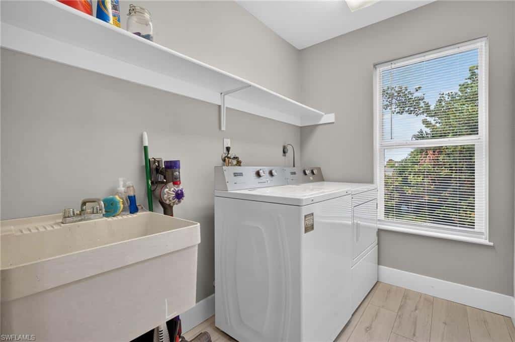 9076 Mockingbird Dr, Sanibel, photo 30