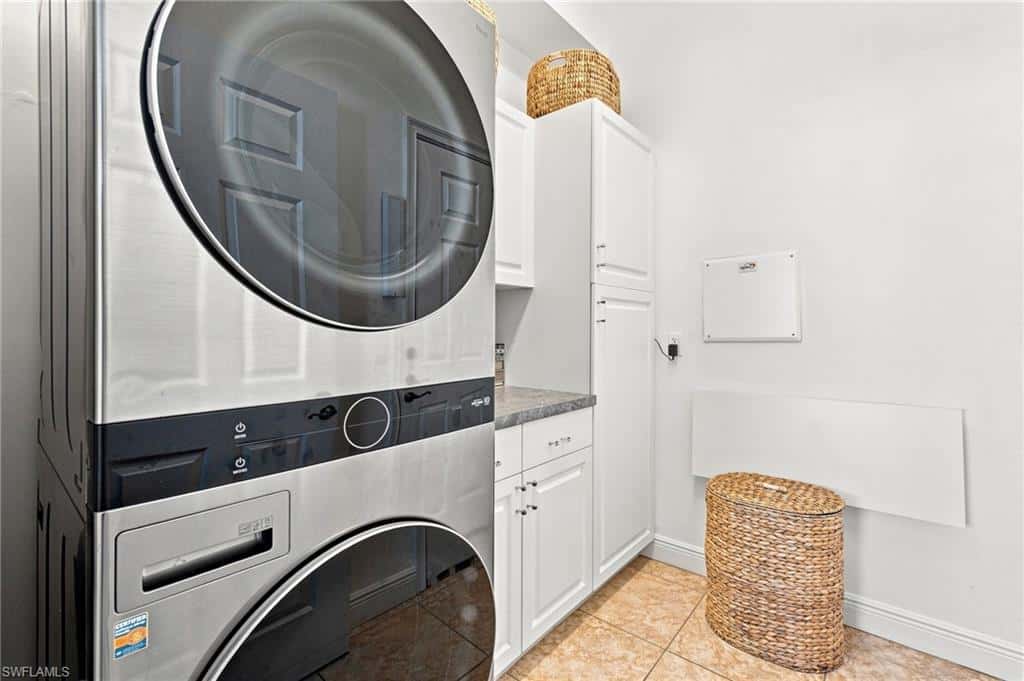 10694 Camarelle Cir, Fort Myers, photo 23