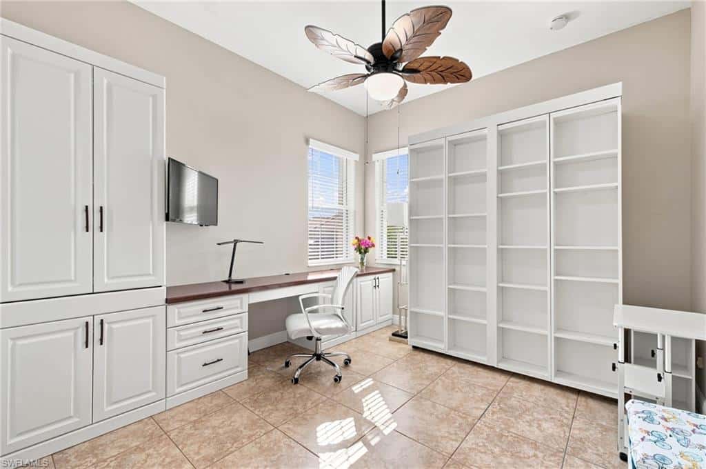 10694 Camarelle Cir, Fort Myers, photo 9