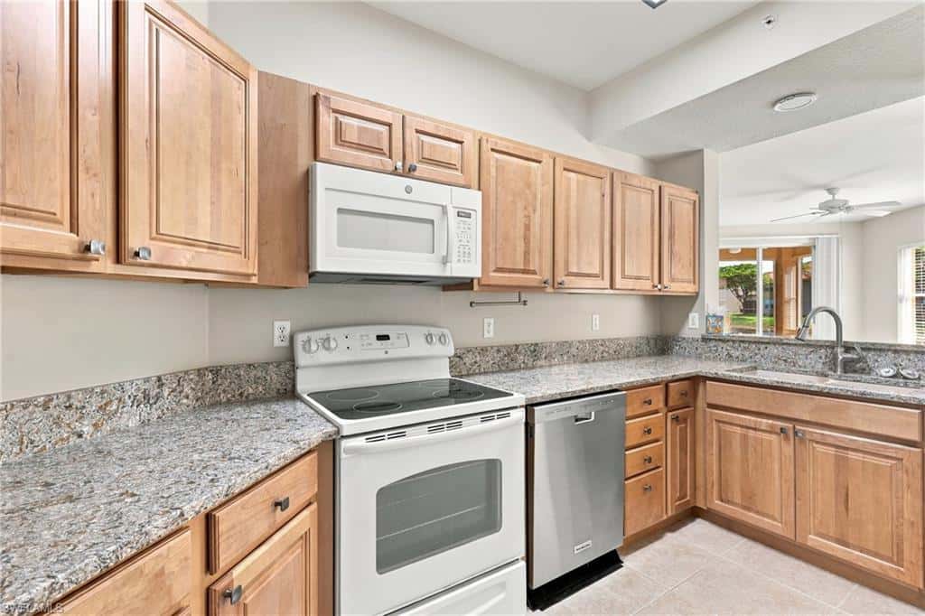 6560 Huntington Lakes Cir #104, Naples, photo 9