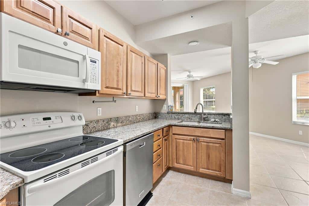 6560 Huntington Lakes Cir #104, Naples, photo 8