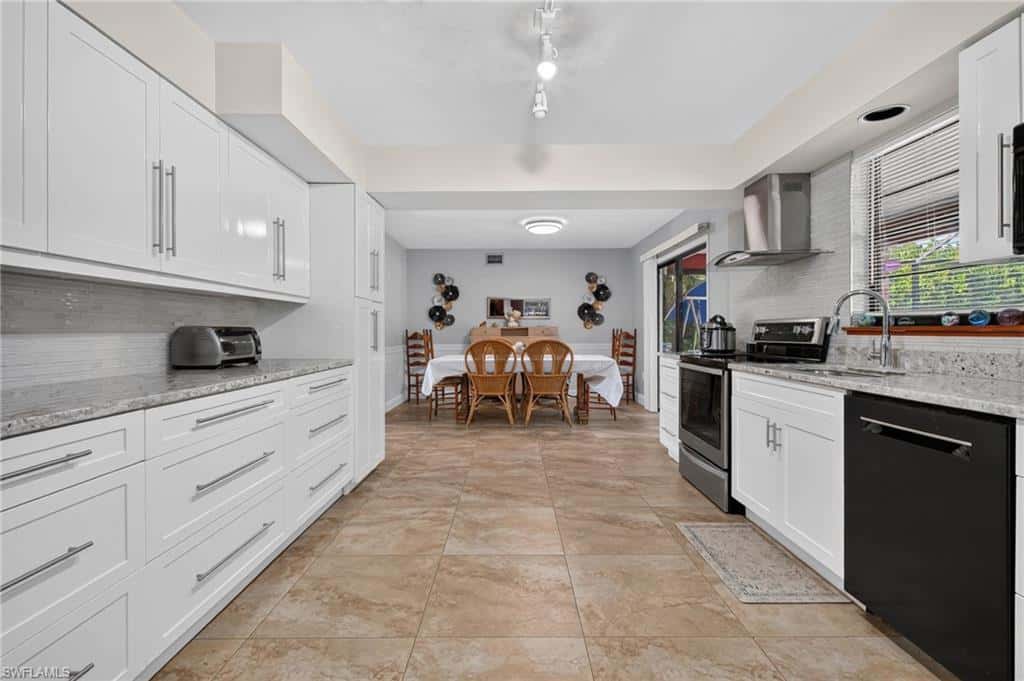2281 53rd St, Naples, photo 7