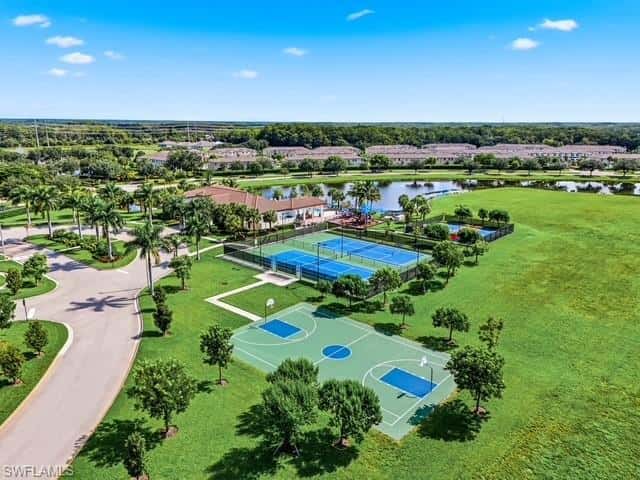 3304 Menores Way, Fort Myers, photo 42