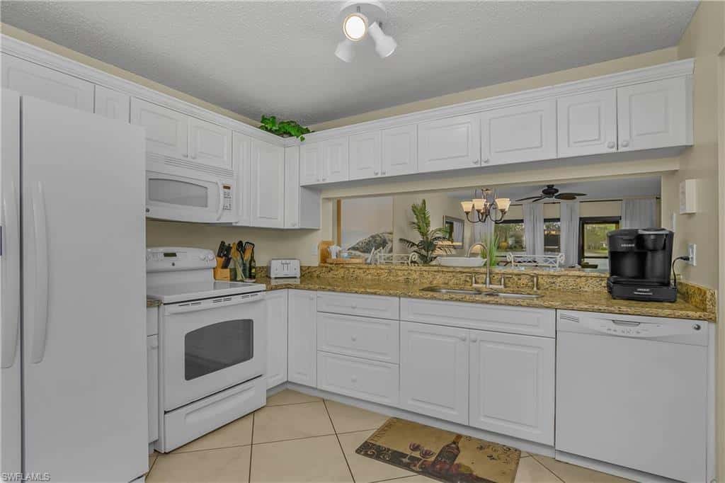 5708 Deauville Cir #j102, Naples, photo 5