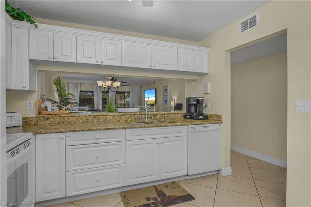 5708 Deauville Cir #j102, Naples, photo 11